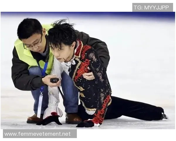 李伟谈乒乓球生涯:从青涩少年到世界冠军的心路历程 李伟谈乒乓球生涯:从青涩少年到世界冠军的心路历程